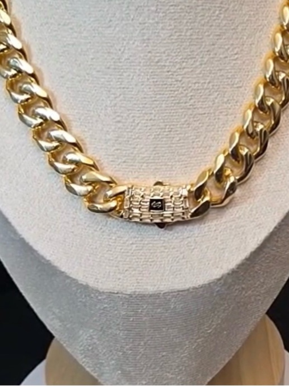 New 14K Gold Filled Cuban Link Necklace and Bracelet set - Picture 4 of 4